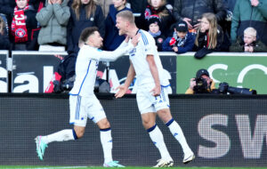 Andreas Cornelius jubler over sin scoring mod FC Midtjylland.
