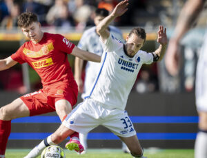 RAsmus Falk går i græsset for FCK mod FC Nordsjælland