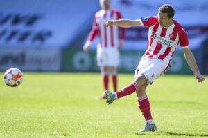 Jakob Ahlmann i aktion for AaB.