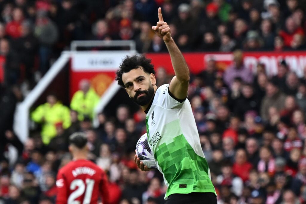 Salah jubler efter at have scoret sit sjette Premier League-mål på Old Trafford i karrieren.