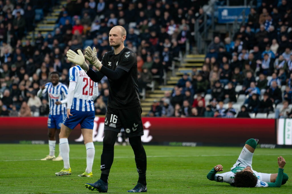 Viljar Myhra i Superliga-kampen mellem OB og Viborg.