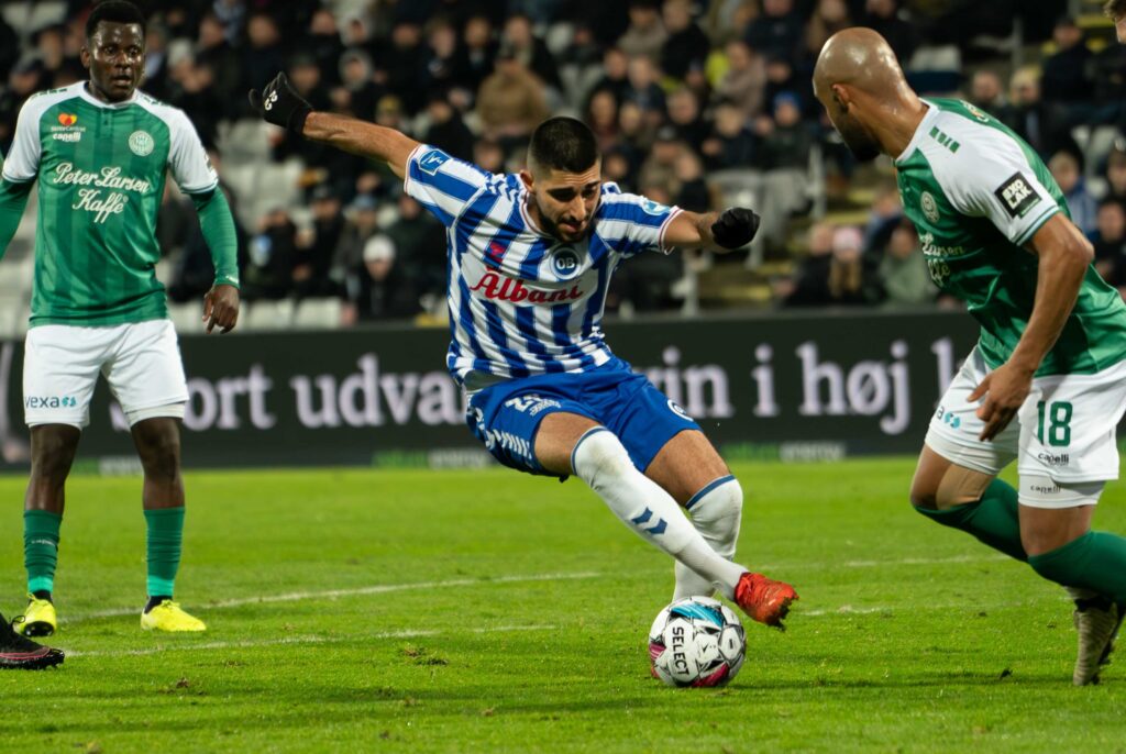 Rami al Hajj i Superliga-kampen mellem OB og Viborg.