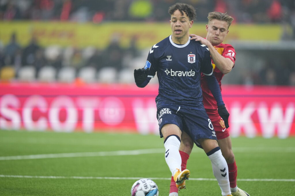 Mikael Anderson i aktion for AGF mod FC nordsjælland i Pokalens første semifinaleopgør i Farum.