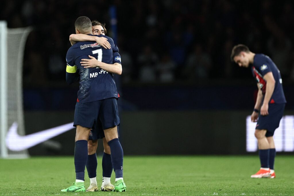 Kylian Mbappé fejrer PSG's sejr imod Stade Rennes i Coupe de France.