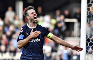 Patrick Mortensen jubler over en scoring for AGF.