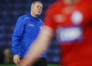 Kent Nielsen på sidelinjen på Brøndby Stadion under kampen mellem Silkeborg IF og Brøndby.