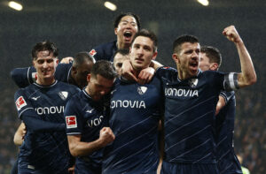 Bochums spillere jubler efter scoring