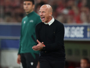 Gerhard Struber råber ind på banen for RB Salzburg