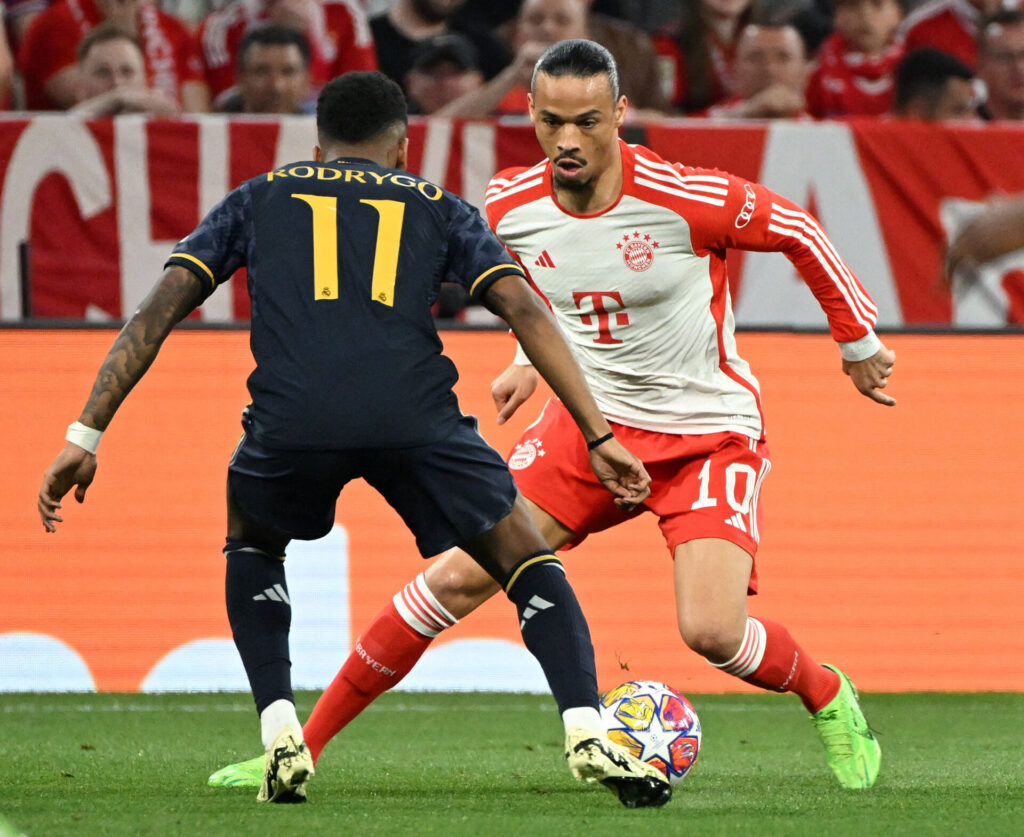 Leroy Sané og Rodrygo i aktion under Champions League-semifinalen mellem Bayern München og Real Madrid.