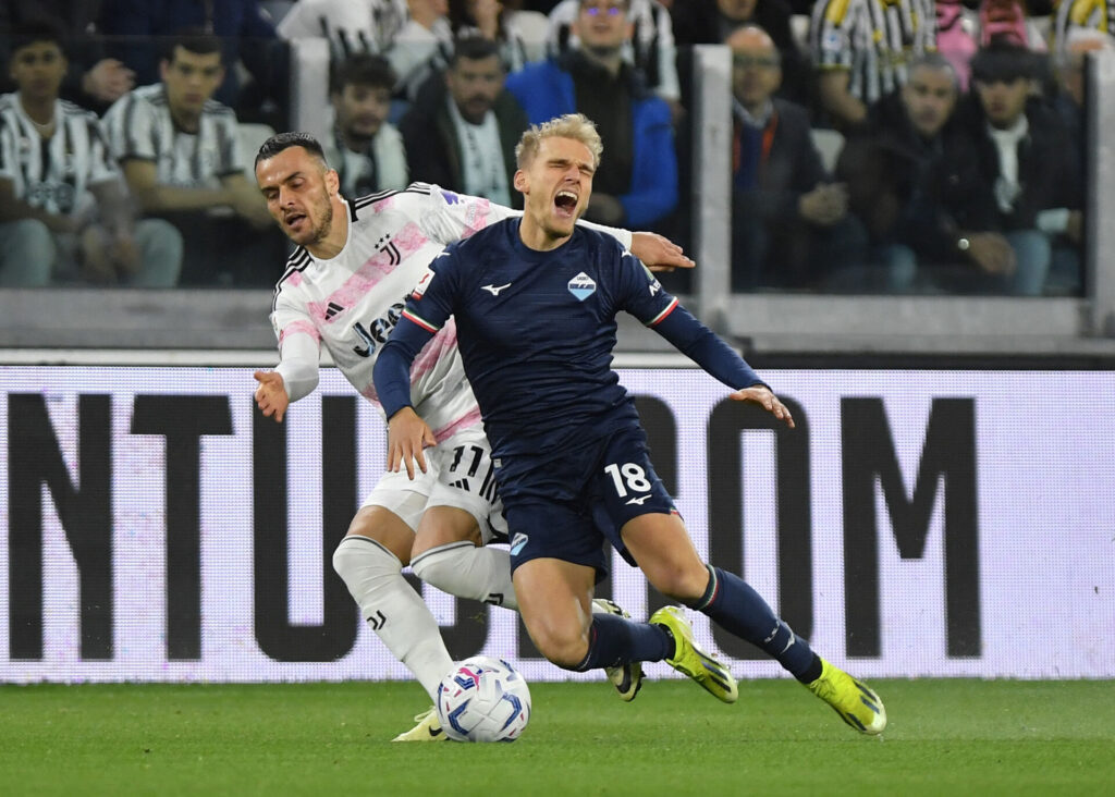 Gustav Isaksens i aktion for Lazio mod Juventus i Coppa Italia.