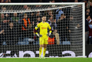 Diant Ramaj for Ajax Amsterdam imod Aston Ville i Conference League