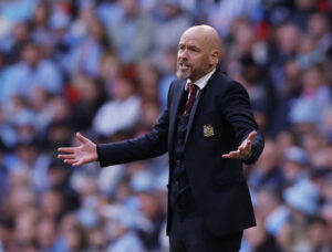 Erik ten Hag på sidelinjen for Manchester United.
