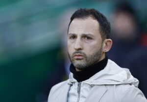 Domenico Tedesco under en landskamp mellem Belgien og Irland.
