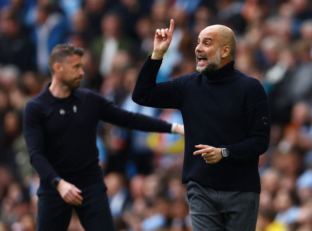 Pep Guardiola på Manchester Citys sidelinje i storsejren over Luton.