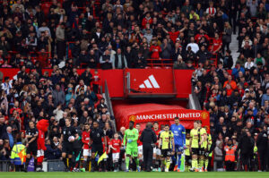 Manchester United og Burnley går på banen på Old Trafford.