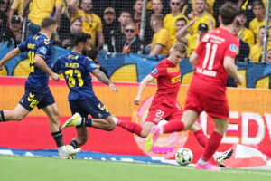 Oliver Antman scorer i Superliga-kampen imellem Brøndby IF og FC Nordsjælland.