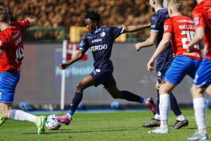 Randers FC-angriberen Mohamed Fuseini i kampen mod Hvidovre.