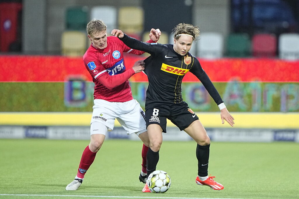 Andreas Schjelderup i Superliga-kampen mellem Silkeborg og Nordsjælland.