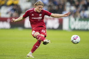 Lyngby Boldklubs Andri Gudjohnsen mod OB.