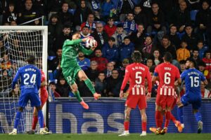 Jan Oblak griber bolden i LaLiga-kampen mellem Atlético Madrid og Getafe.