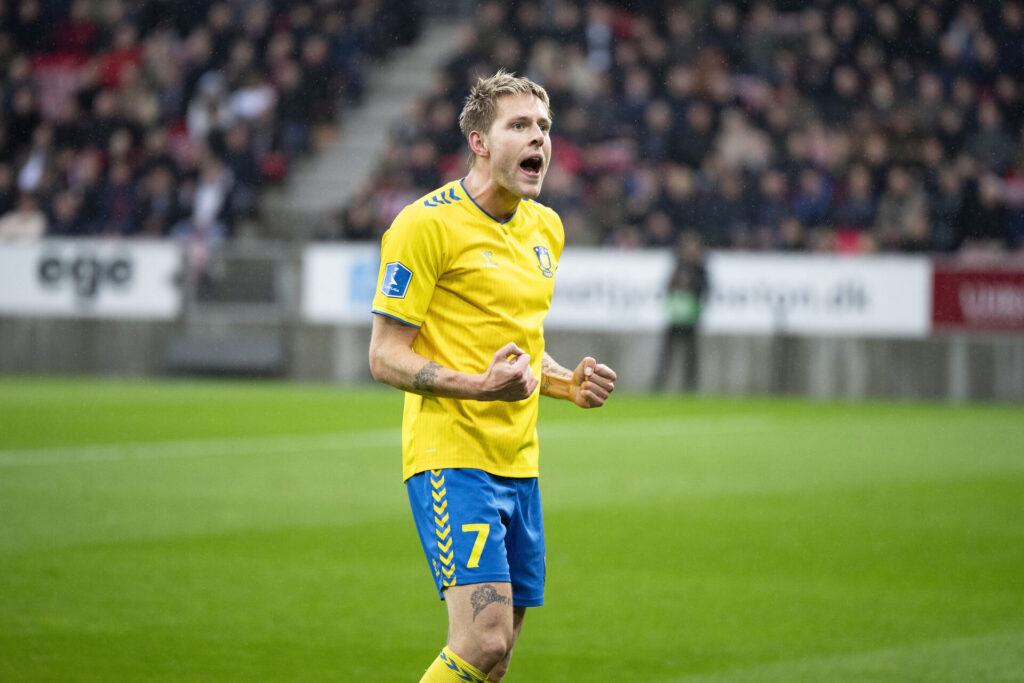 Brøndbys Nicolai Vallys under Superligakampen mod FC Midtjylland på MCH Arena.