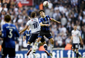Kim Aabech i kamp for AGF imod FC København.