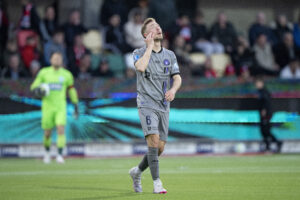 FC Midtjyllands Joel Andersson kigger op mod himlen i kampen mellem FCM og Silkeborg IF