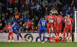 Mason Greenwood sparker firspark for Getafe mod Atlético Madrid i LaLiga.