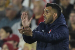 Carlos Tevez som træner for Independiente.