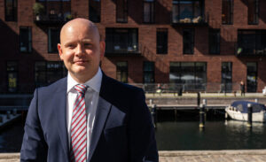 Kultuminister Jakob Engel Schmidt er til pokalfinale mellem AGF og Silkeborg.