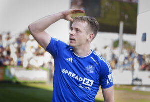 Sævar Magnusson fejrer sine to scoringer mod Viborg FF.