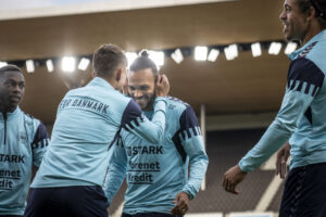 Martin Braithwaite sammen med resten af det danske landshold.