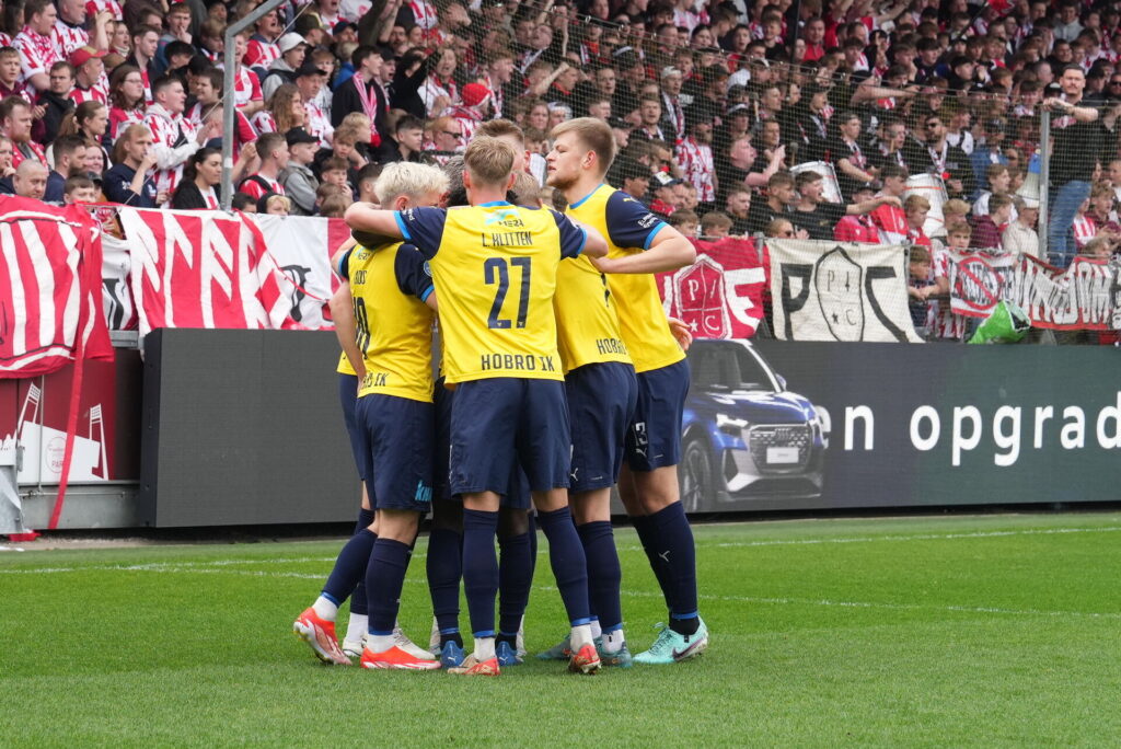 Hobro IK scorer på Aalborg Portland Park i NordicBet Ligaen mod AaB