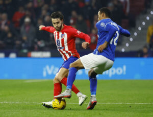 Mason Greenwood overfor Mario Hermoso i LaLiga-kampen mellem Atlético Madrid og Getafe CF