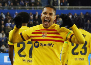 Vitor Roque fejrer scoring for FC Barcelona mod Deportivo Alaves i LaLiga.