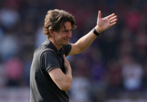 Thomas Frank på sidelinjen for Brentford under kampen mod Bournemouth.