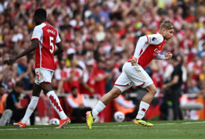 Emile Smith Rowe erstatter Thomas Partey for Arsenal