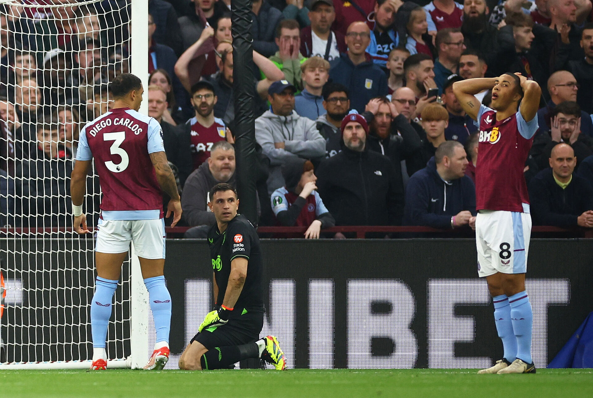cronaca aston villa - liverpool