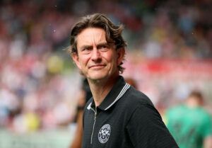 Thomas Frank under Brentfords kamp mod Newcastle.