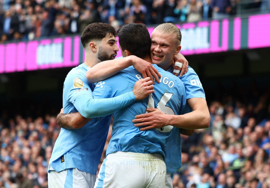Manchester Citys spillere jubler efter en scoring