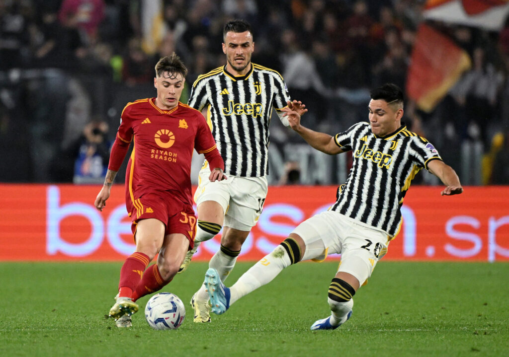 Juventus og AS Roma delte pointene mellem sig i Rom.