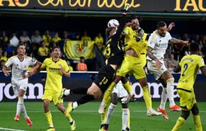 Filip Jörgensen i aktion for Villarreal mod Real Madrid.