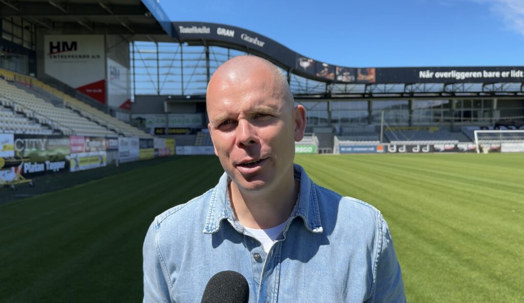 Esben Hansen er godt tilfreds med de offensivforstærkninger, som AC Horsens har hentet denne sommer