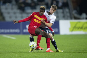 Ibrahim Osman dribler