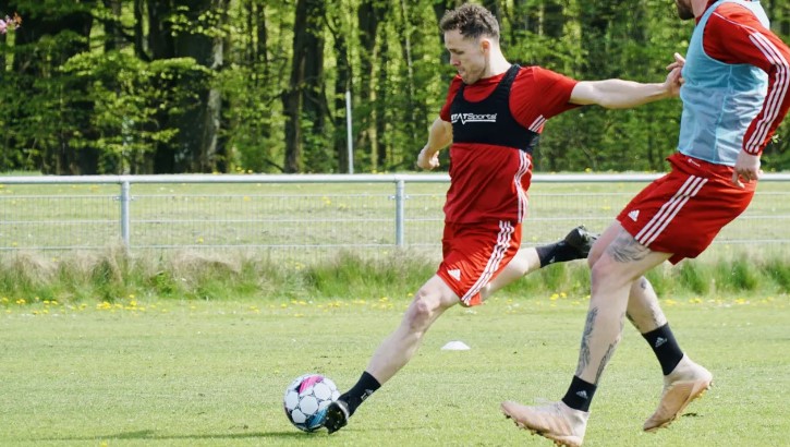Anders K. Jacobsen under et træningspas i Vejle Boldklub.