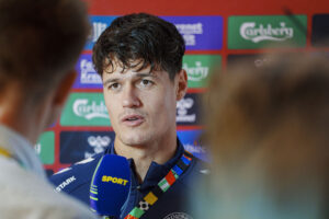 Christian Nørgaard ved Danmarks mixed zone i Freudenstadt.