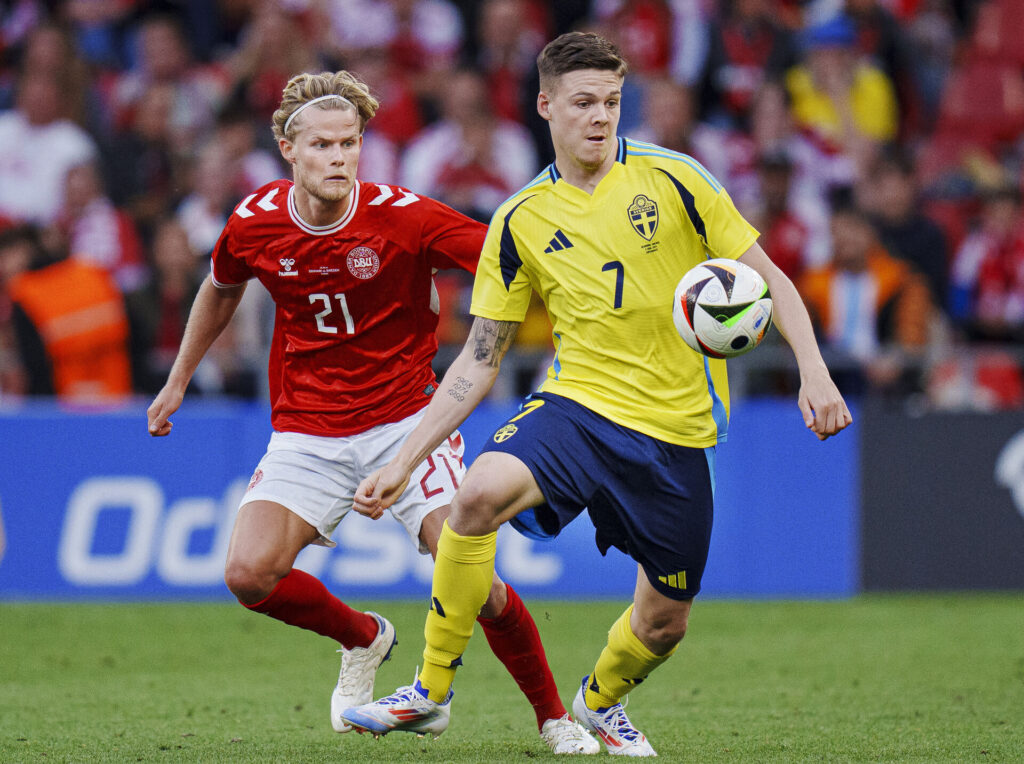 Morten Hjulmand under Danmarks EM-testkamp imod Sverige.