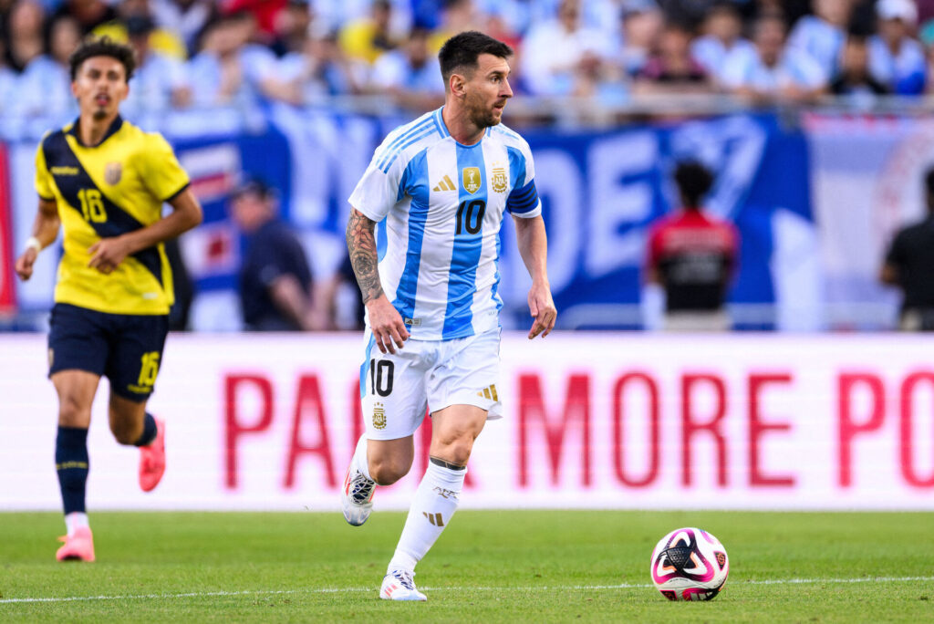 Lionel Messi i aktion for det argentinske landshold i en testkamp.