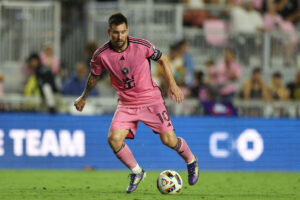 Lionel Messi dribler for Inter Miami.