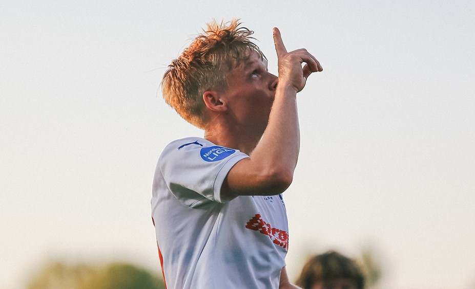 Jeppe Erenbjerg solgt fra B.93 til belgisk fodbold.